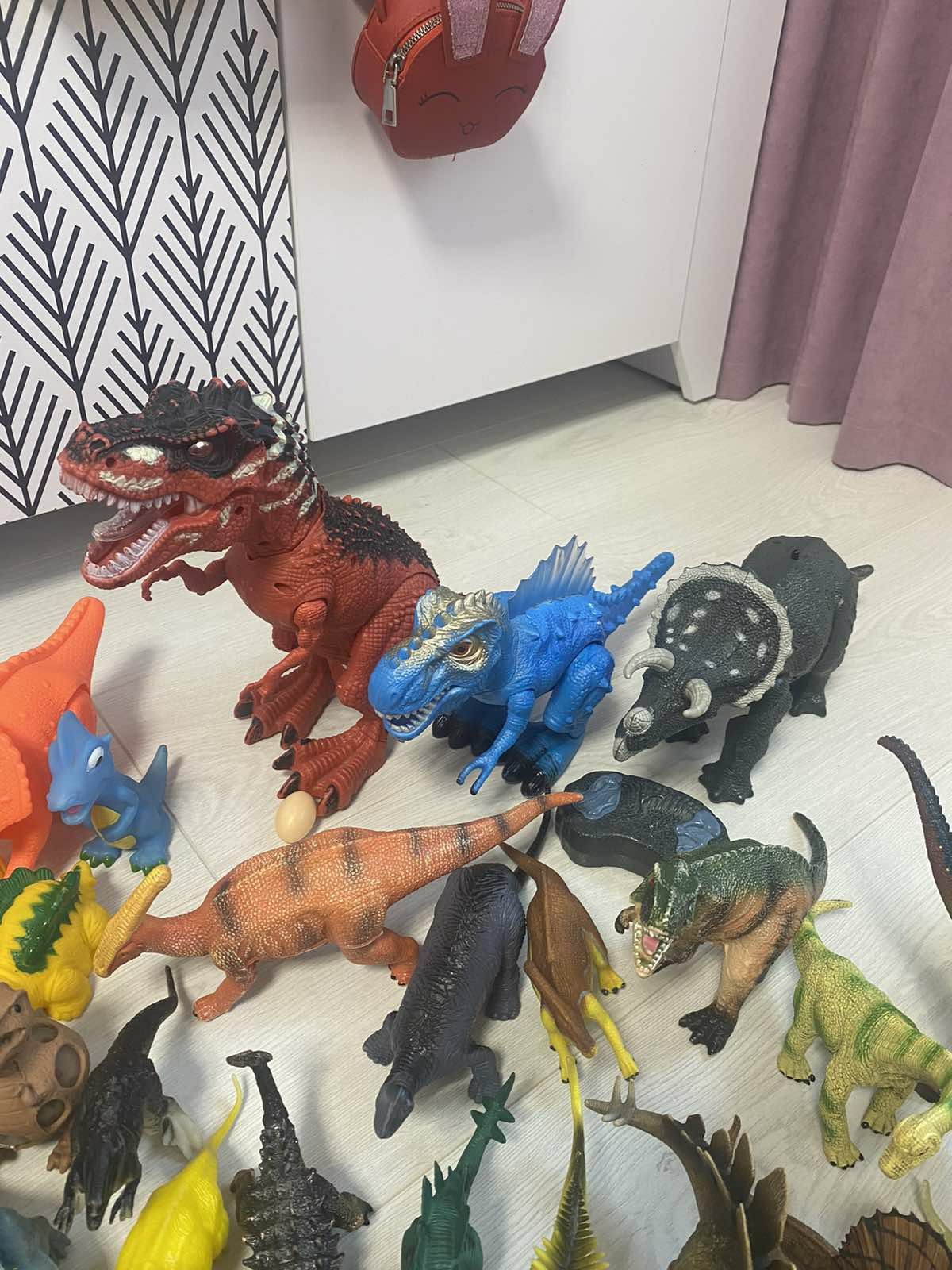 Колекція динозаврів інтерактивні резинові пластикові лего фігурки