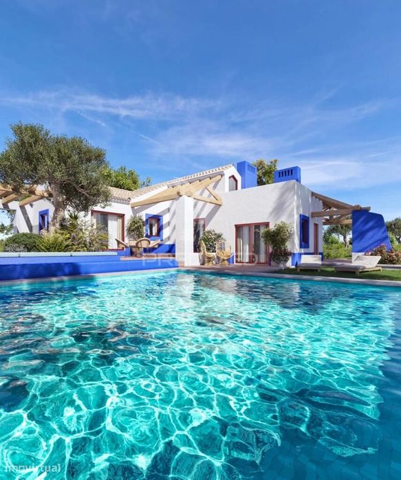 Quinta com 5250 m2, com casa para recuperar