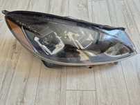 Фара Права Ford Escape MK4 2020-2022 USA