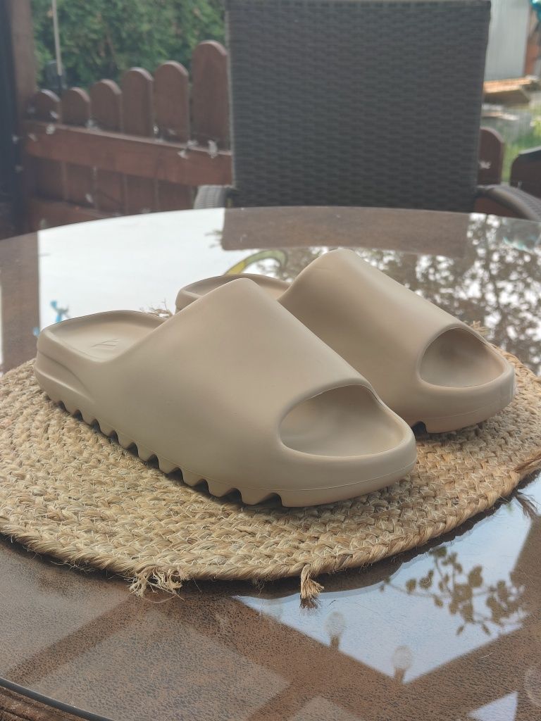 Klapki Adidas Yezzy slide Pure rozmiar 45,(11).
