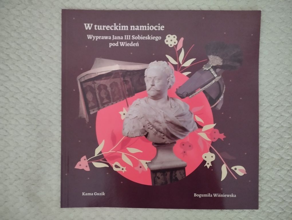 W tureckim namiocie. Aktywna książka dla dzieci