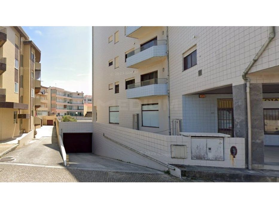 Lugar de garagem localizado em Aver-o-mar, na Póvoa de Varzim