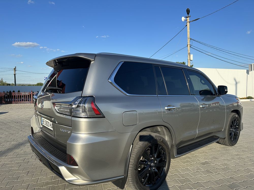 Продам LEXUS LX570