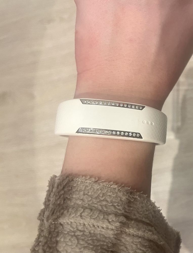 Przepiękny zegarek Polar Loop Crystal Swarovski