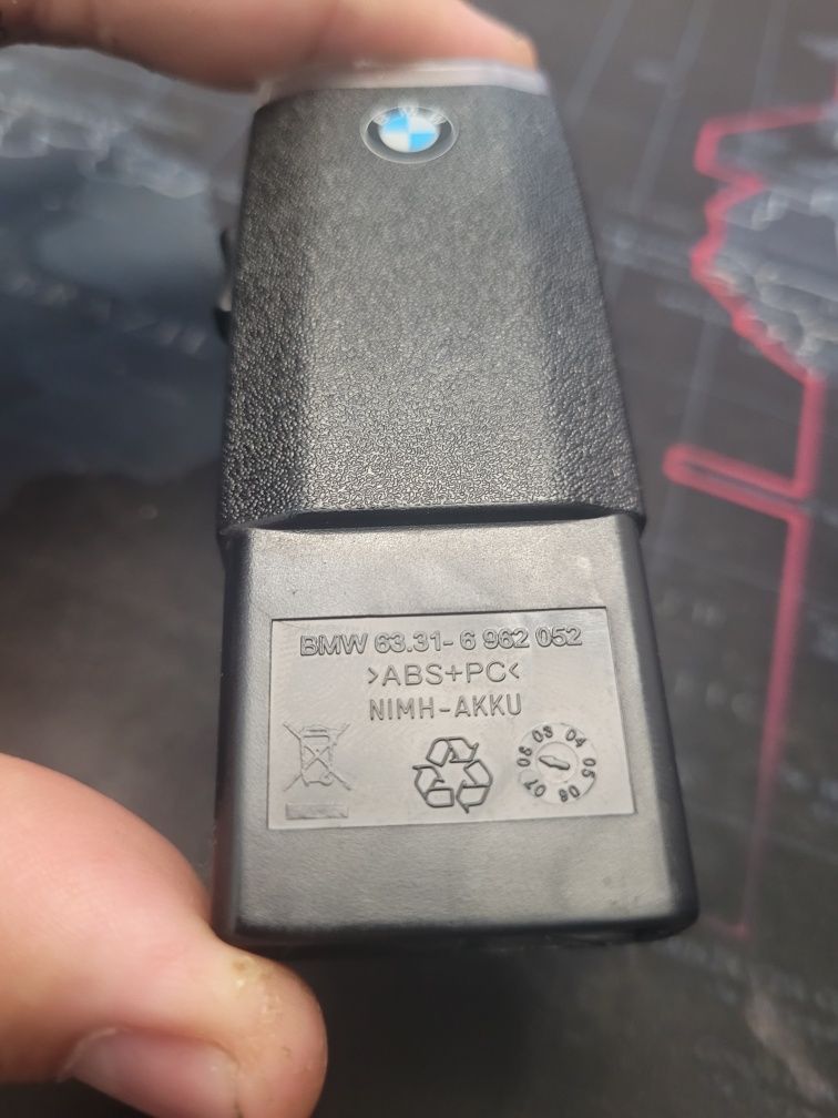 latarka w schowek BMW e38 e39 e46 e60 e53 e90 e83 świeci jak nowa