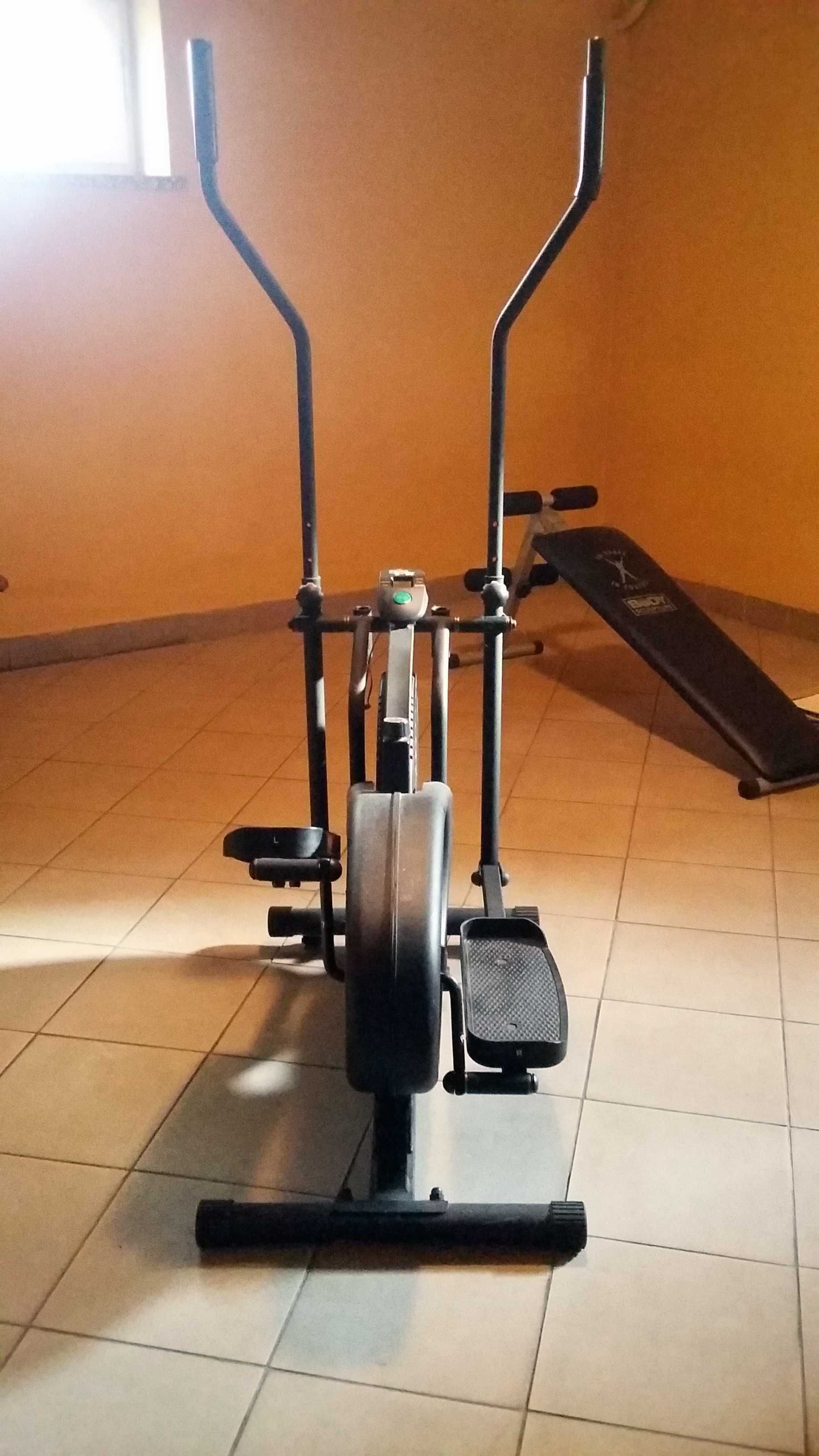 Orbitrek - rower stacjonarny treningowy