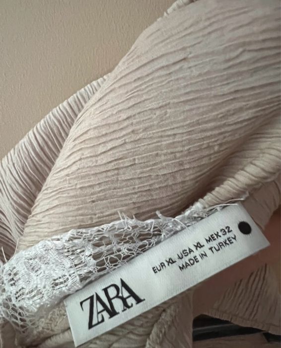 Efektowna bluzka na jedno ramię