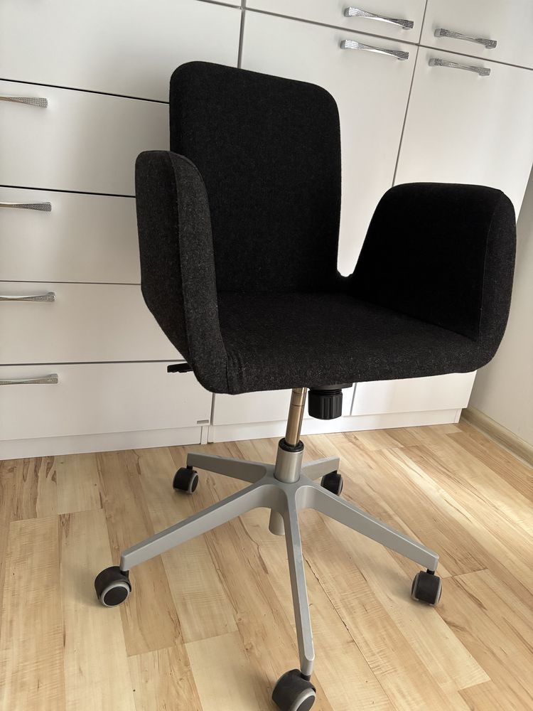 Krzesło obrotowe ikea