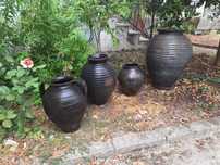 Anforas  de barro preto