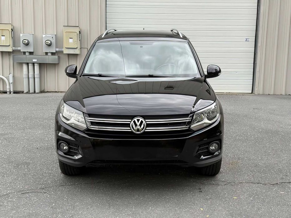 Volkswagen Tiguan      2015