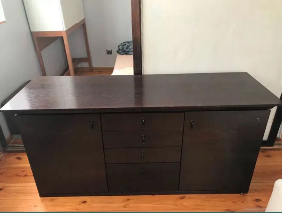 Komoda w kolorze czekoladowym