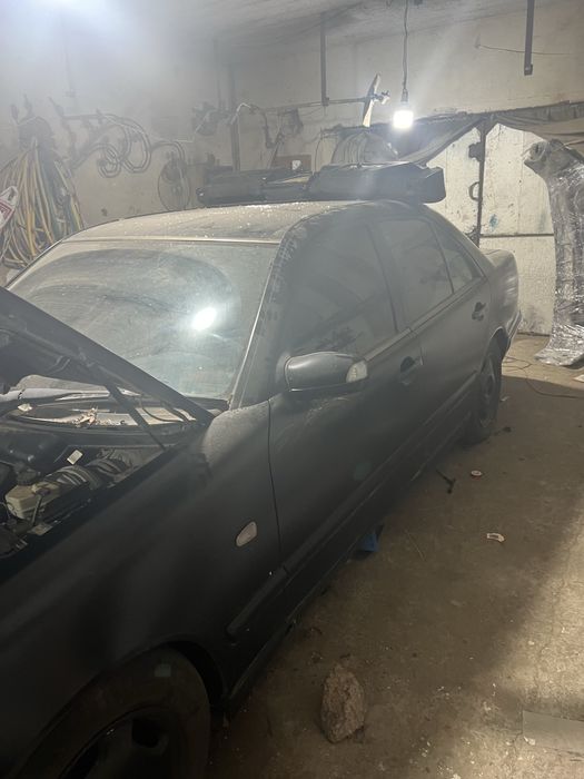 Продам Мерседес w210 3.2 бензин