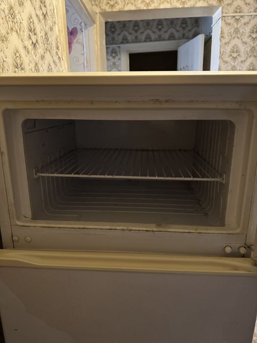 Продаю холодильник