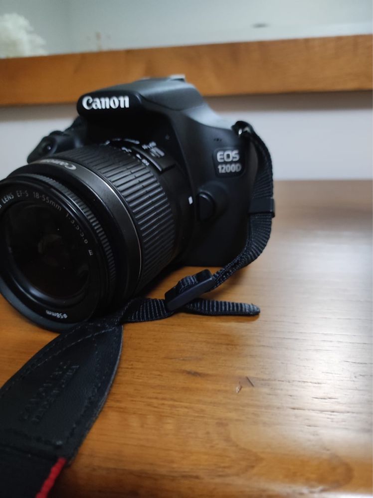 Vendo Canon 1200D