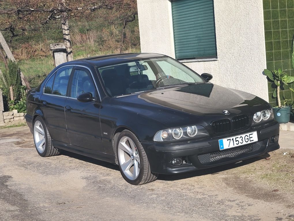 Vendo bmw e39 528i 1996