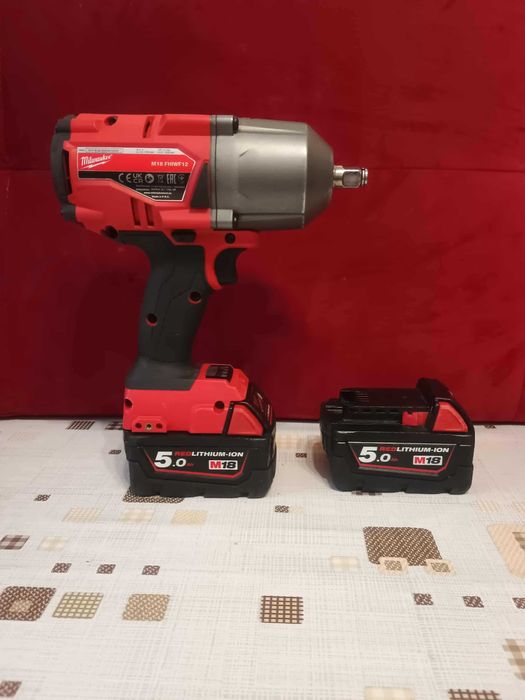Klucz udarowy Milwaukee M18 FHIWF12 1/2 akumulator 5Ah M18 B5