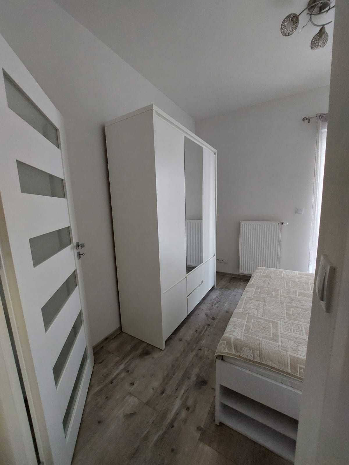 Apartamentowiec ,Wola, Aleja Prymasa Tysiąclecia  83a z  garażem