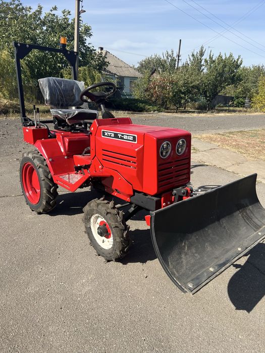 Продам Трактор Т-012
