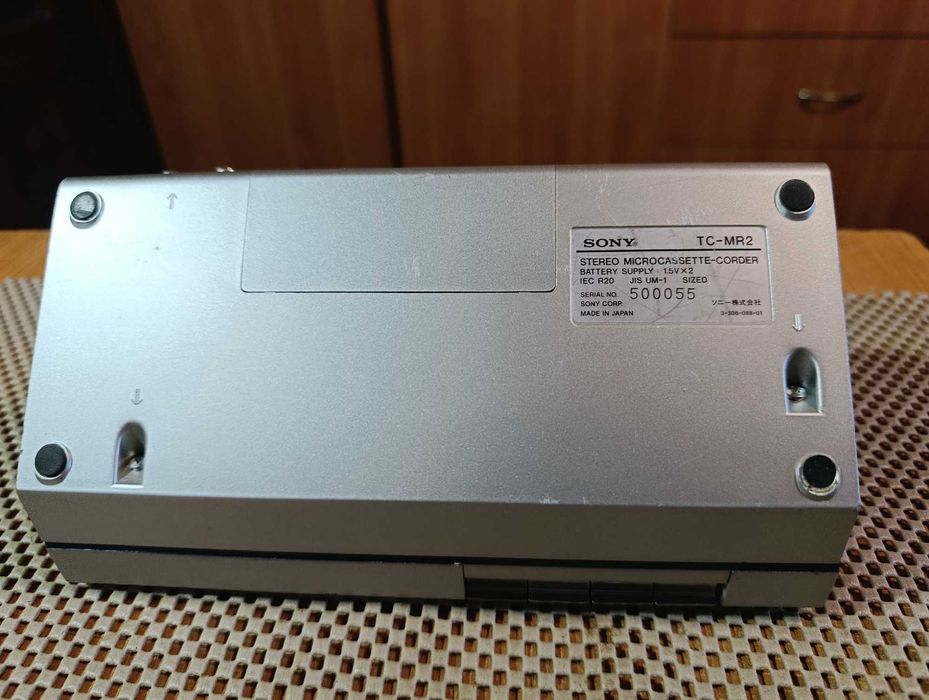 Дека микрокассетная "Sony TC-MR2" // Stereo Microcassette Deck //