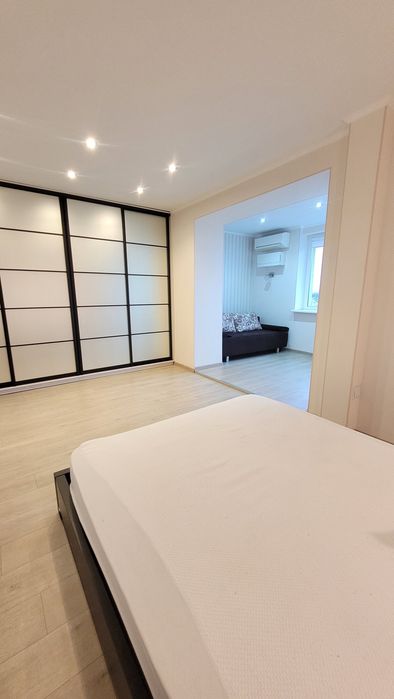 Видовая 3-х кв. Метро! Сертифікат!