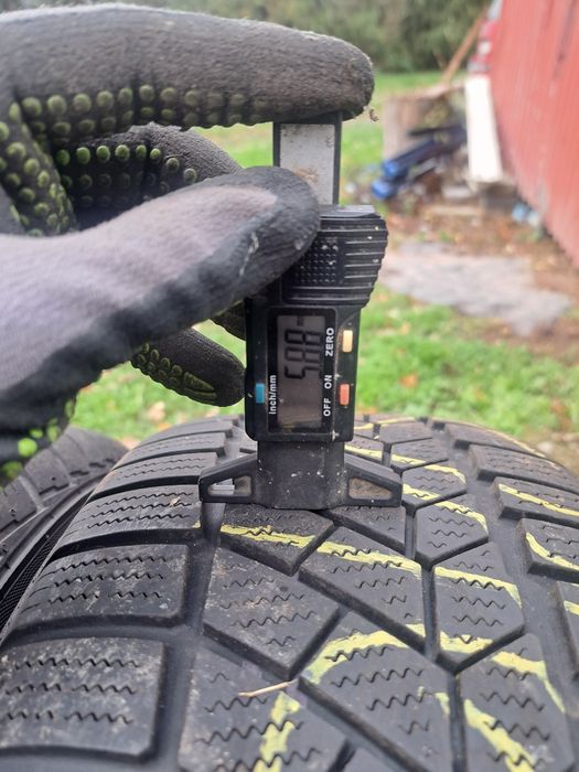 Opony zimowe 205/55/16 Continental runflat