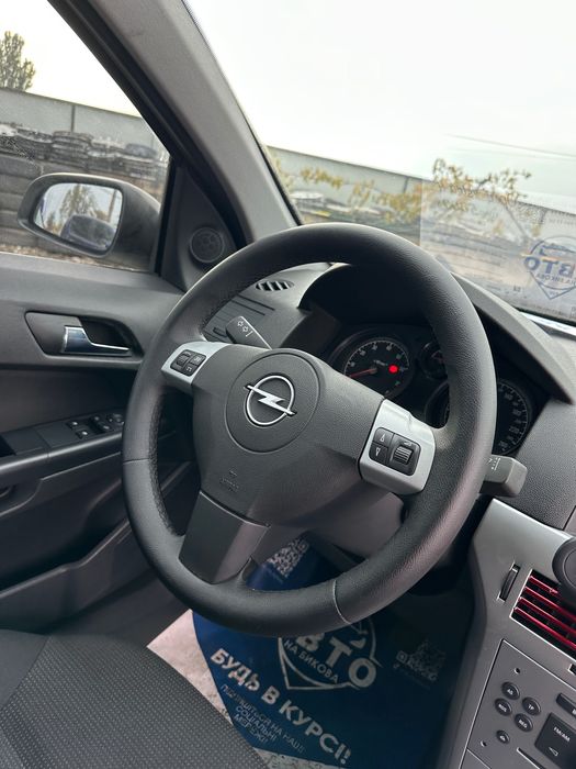 Продам  Opel Astra H 2009 рік можлива розстрочка, кредит, обмін!