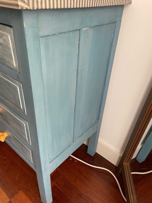 Móvel Antigo recuperado