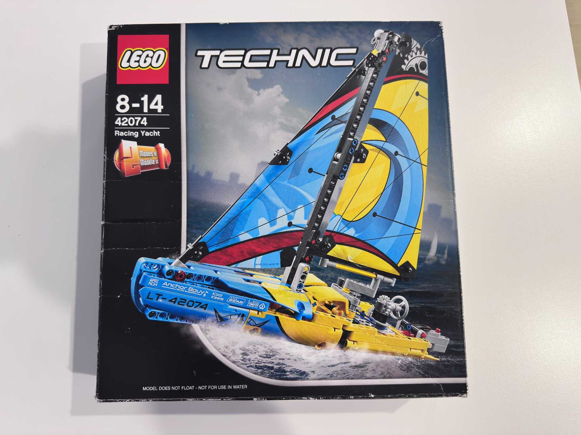 LEGO 42074 Technic Jacht wyścigowy   (LEGO 42074 Racing Yacht)