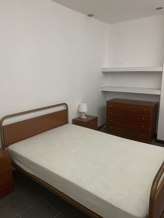 Aluga se T1+1 no centro histórico de Santa Comba Dao