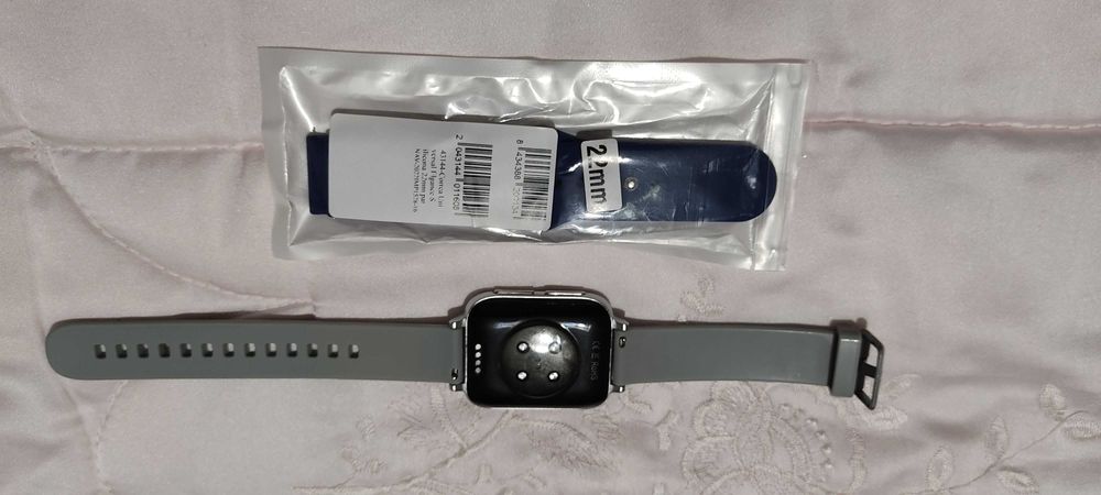 Relógios criança novos, cada 6€, pulseiras etc (ler anúncio)