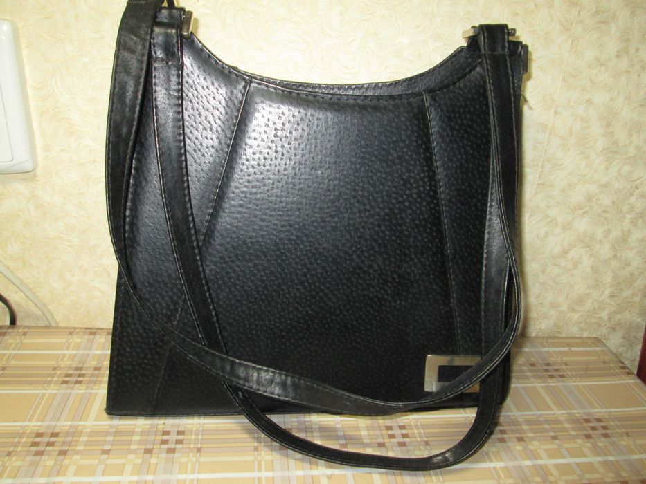 Женская  сумочка черная