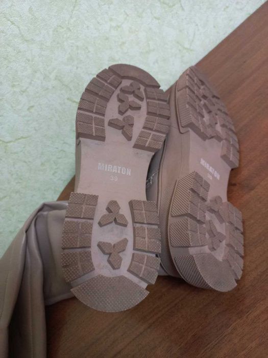 Чоботи-ботфорти Miraton