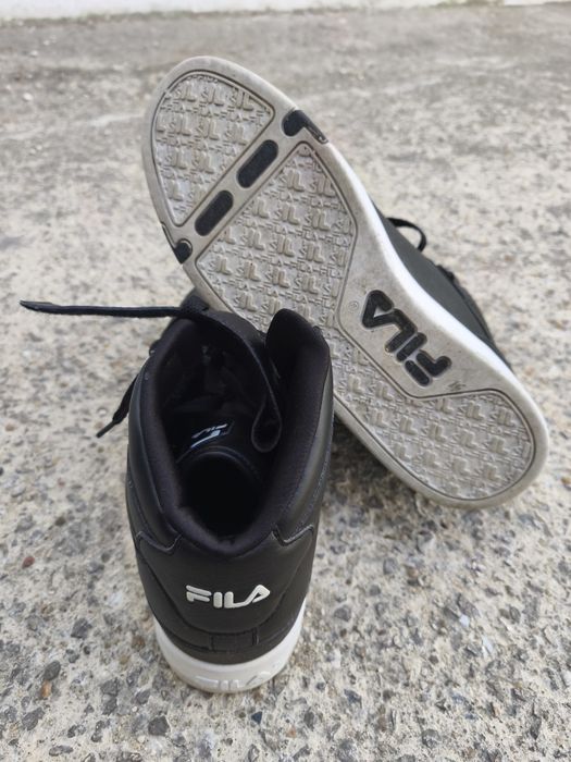 Tenis bota marca Fila