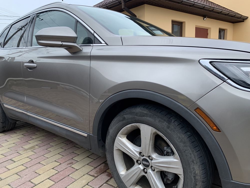 Продам Lincoln MKC 2016