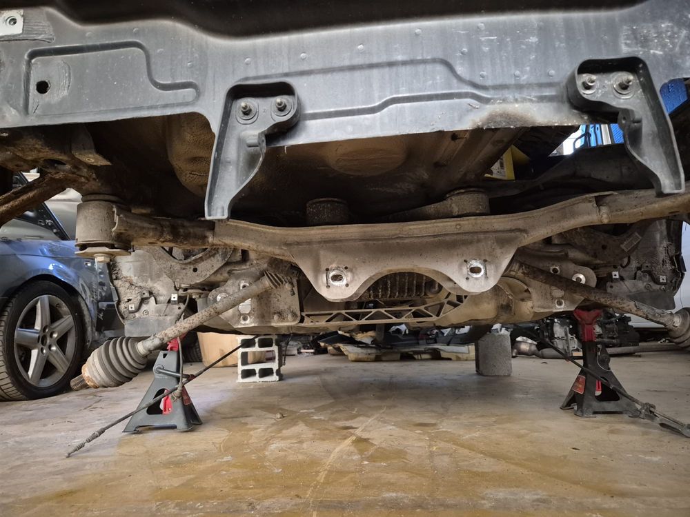Audi a3 8p 2.0 tdi 4*4 140 cv para peças