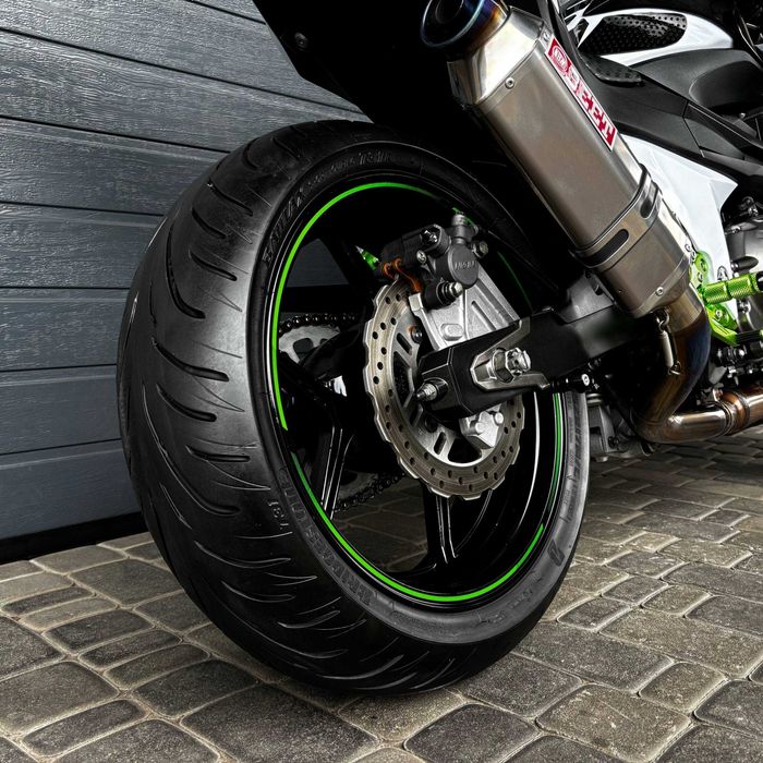 Продам мотоцикл Kawasaki Z800 (1433)