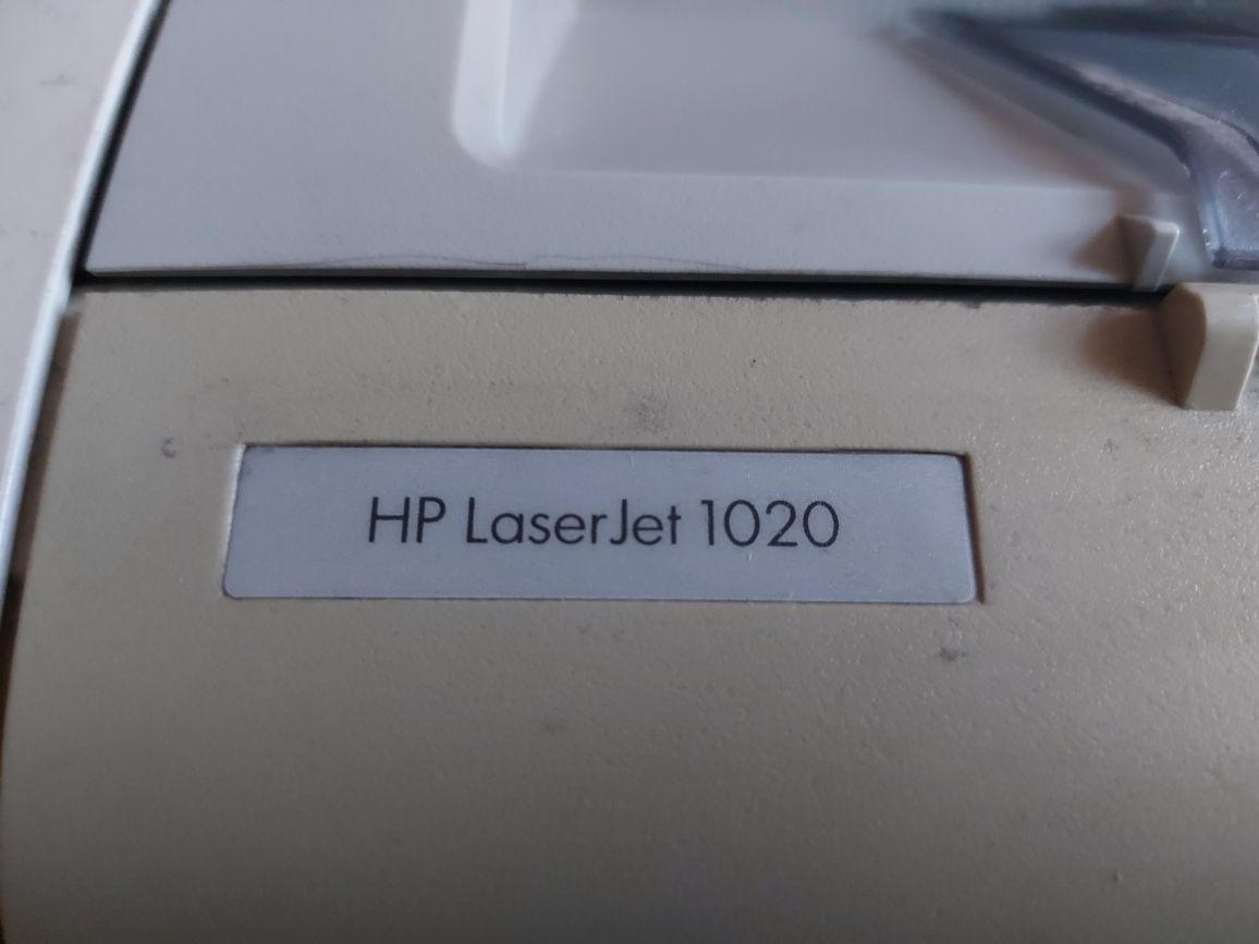 Drukarką Hp Laserjet 1020