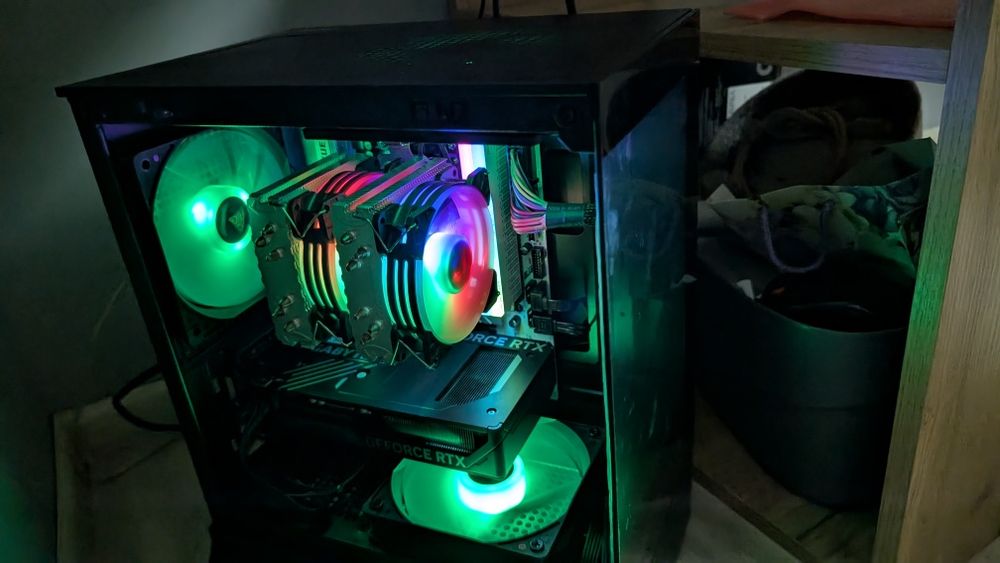 PC Ryzen 5 7600x RTX5060 32gb ram DDR5 500gb m2 ssd 650w chieftec