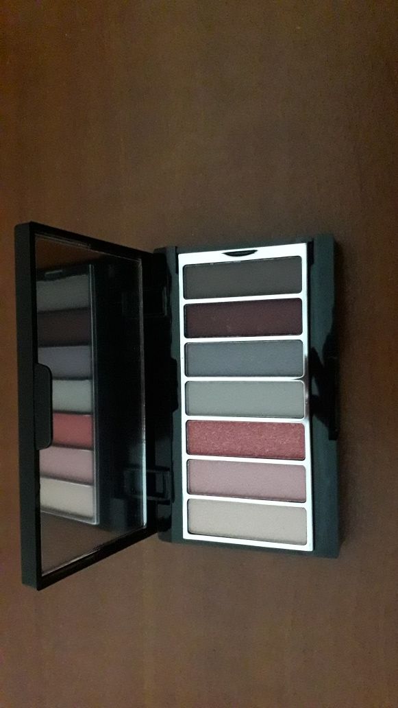 Paleta de cores para maquilhagem