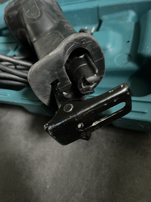 Мережева шабельна пила  Makita JR 3050 T
