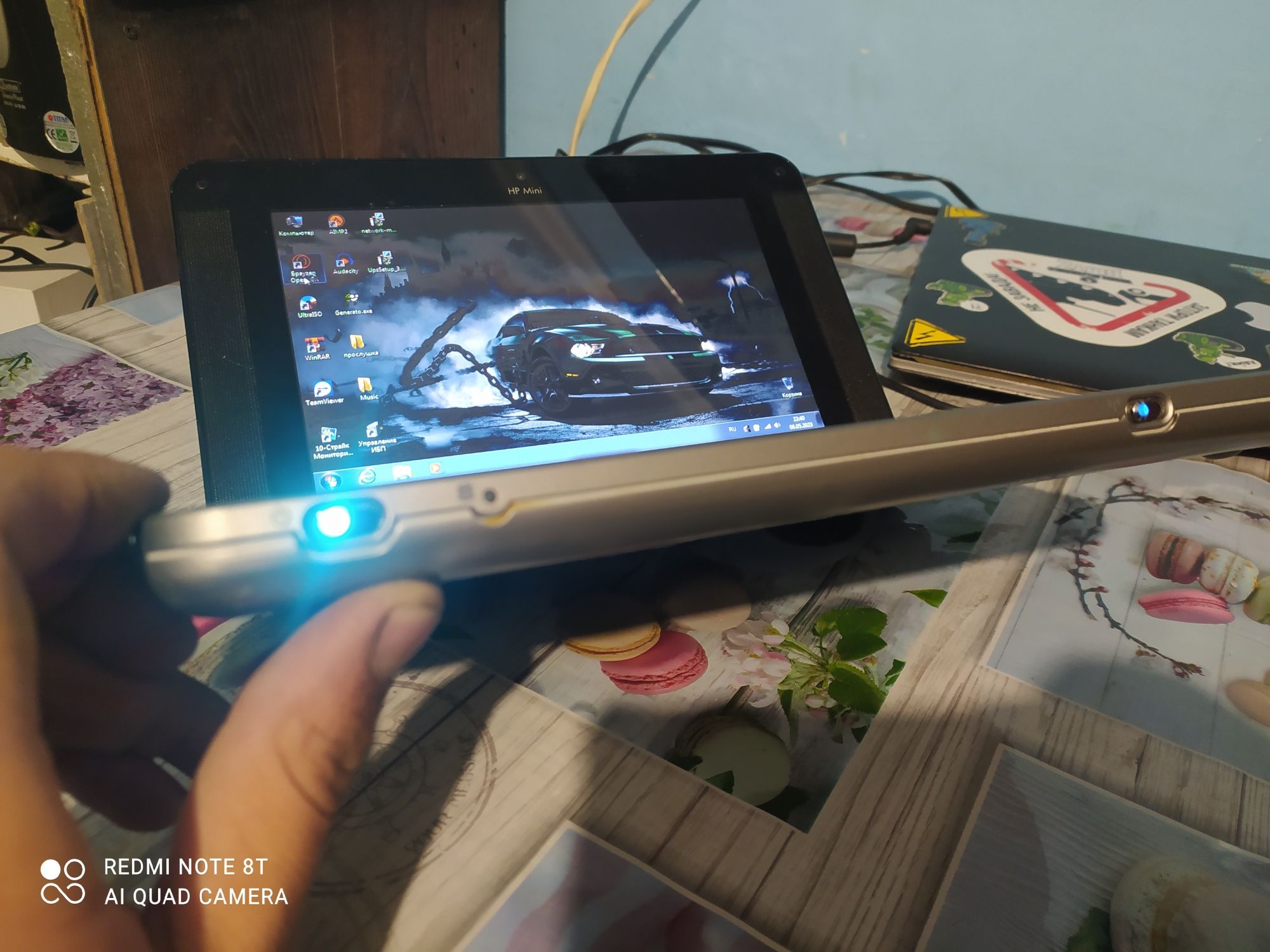 Продам HP  mini  срочно
