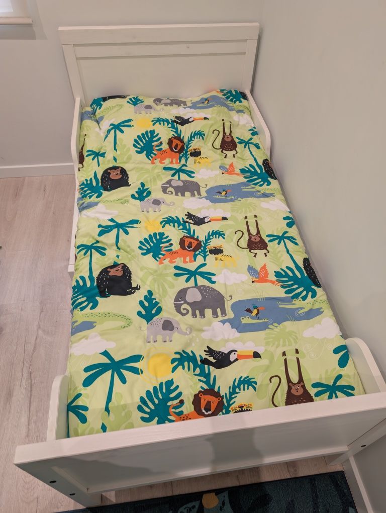 Cama IKEA com colchão