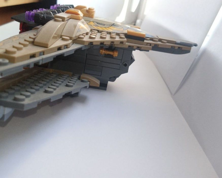 Месники корабель Таноса лего Marvel Avangers