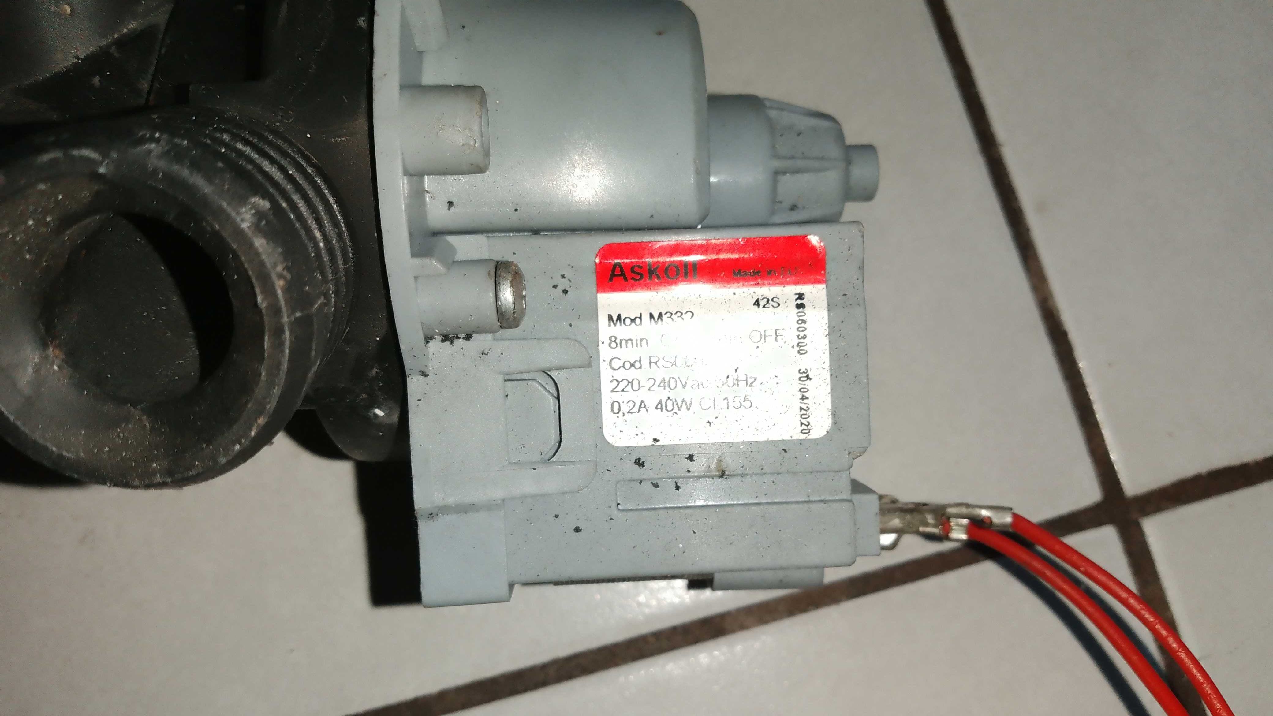 Pompka pralki Indesit WG522TX