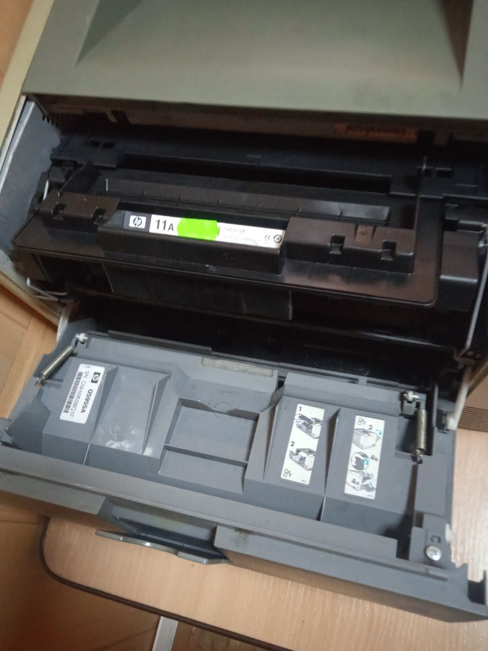 Продам принтер HP LJ 2410