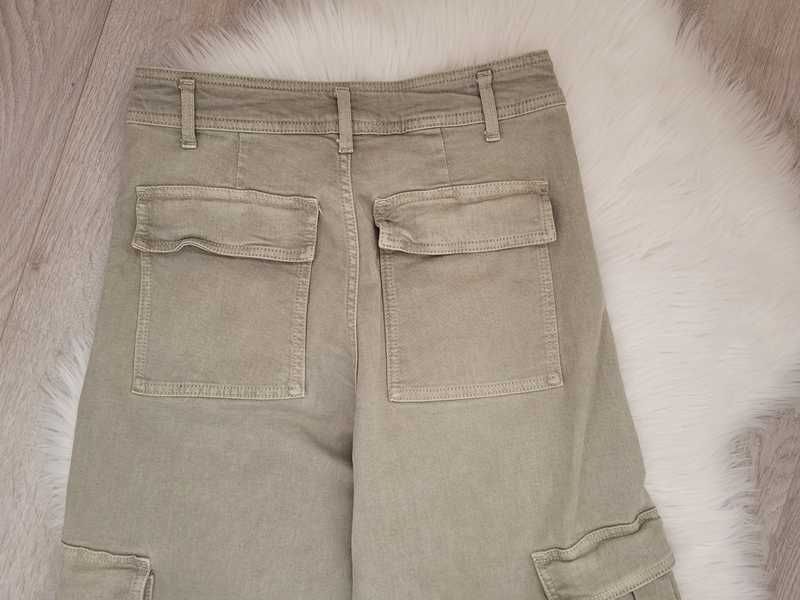 Khaki spodnie dżinsowe cargo / dżinsy z wysokim stanem, Zara 40 (L)