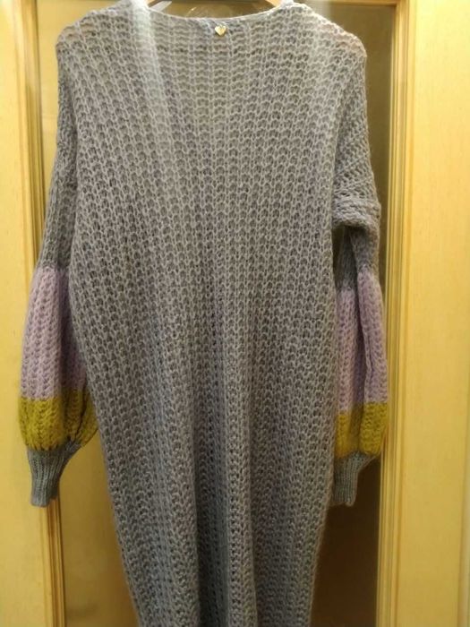 Италия: вязаный длинный кардиган/платье + черный свитерок оверсайз