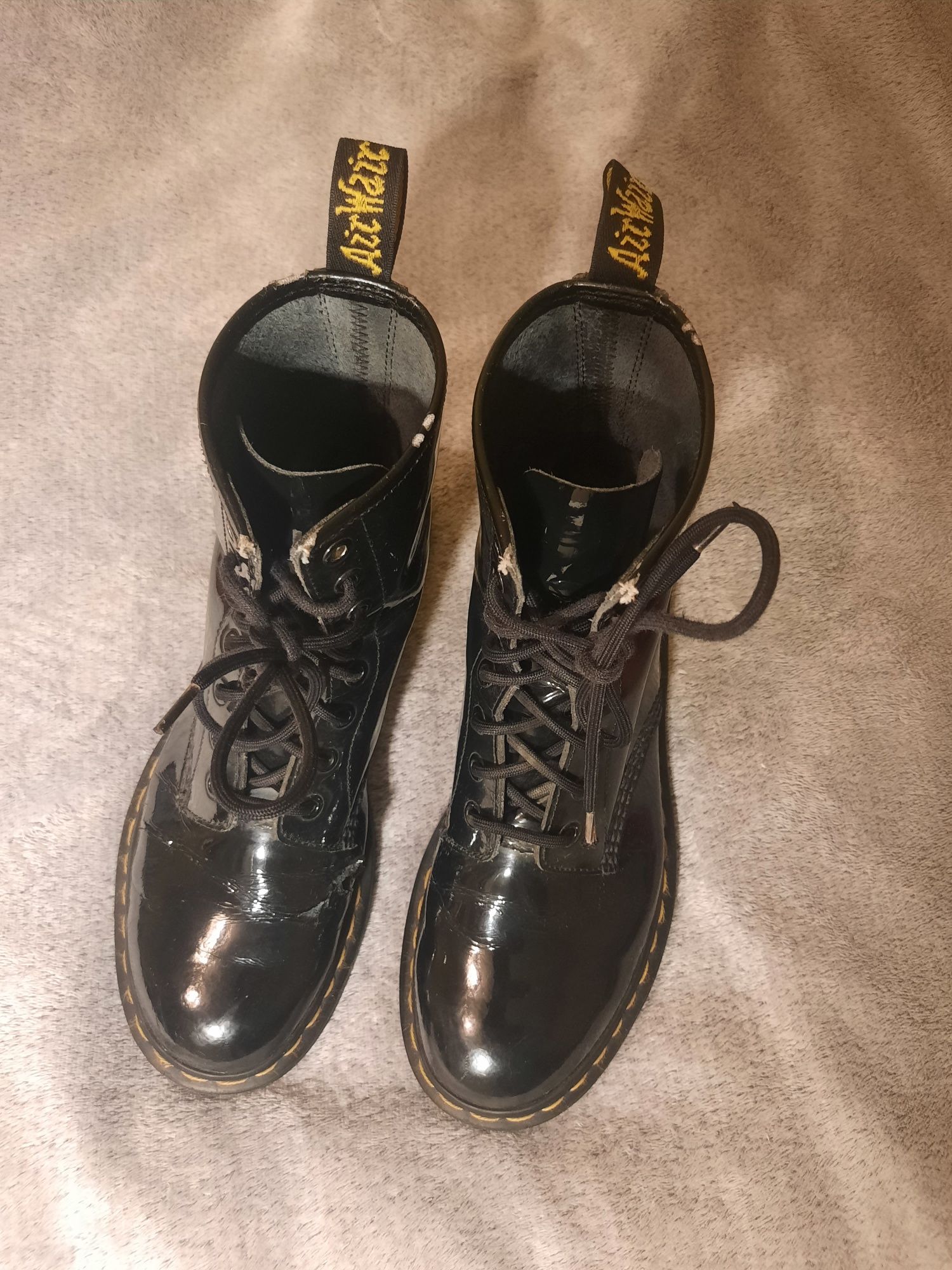 Martensy dr Martens lakierowane