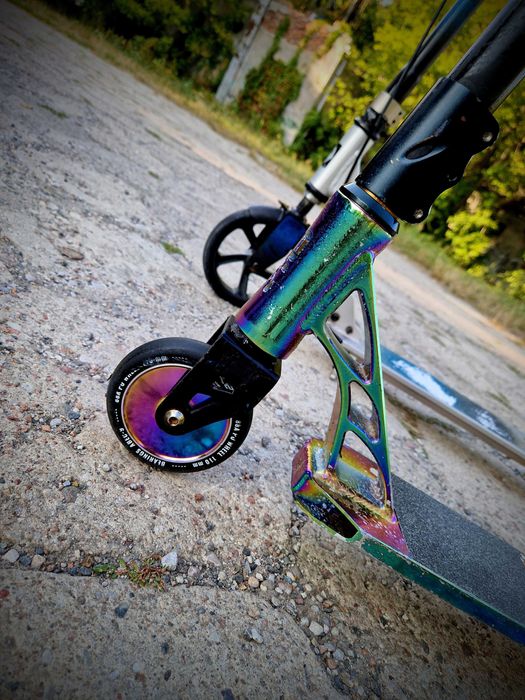 Hulajnoga wyczynowa Soke XTR Street – koła 110 mm rainbow