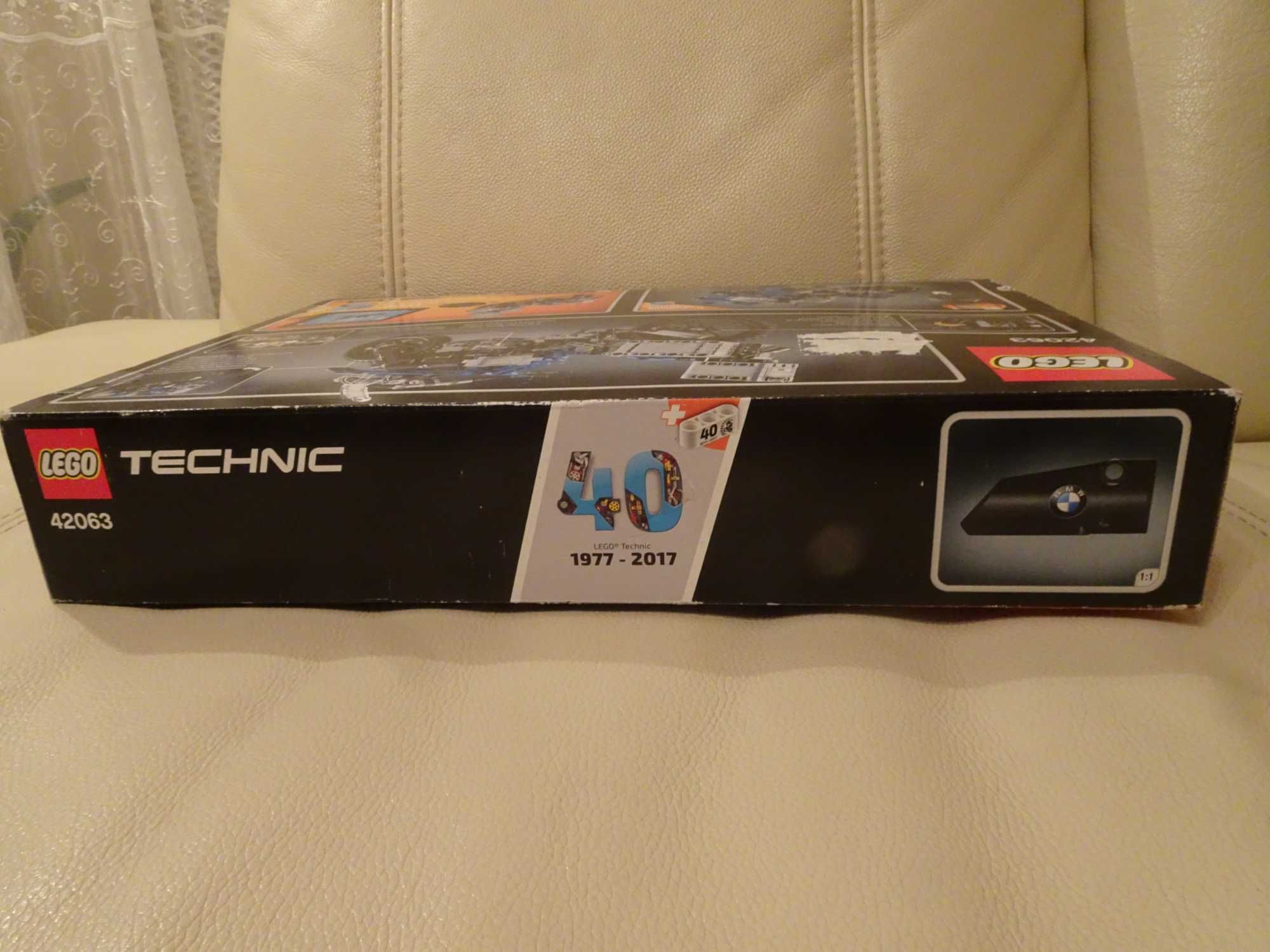 Lego Technic BMW R 1200 GS Adventure